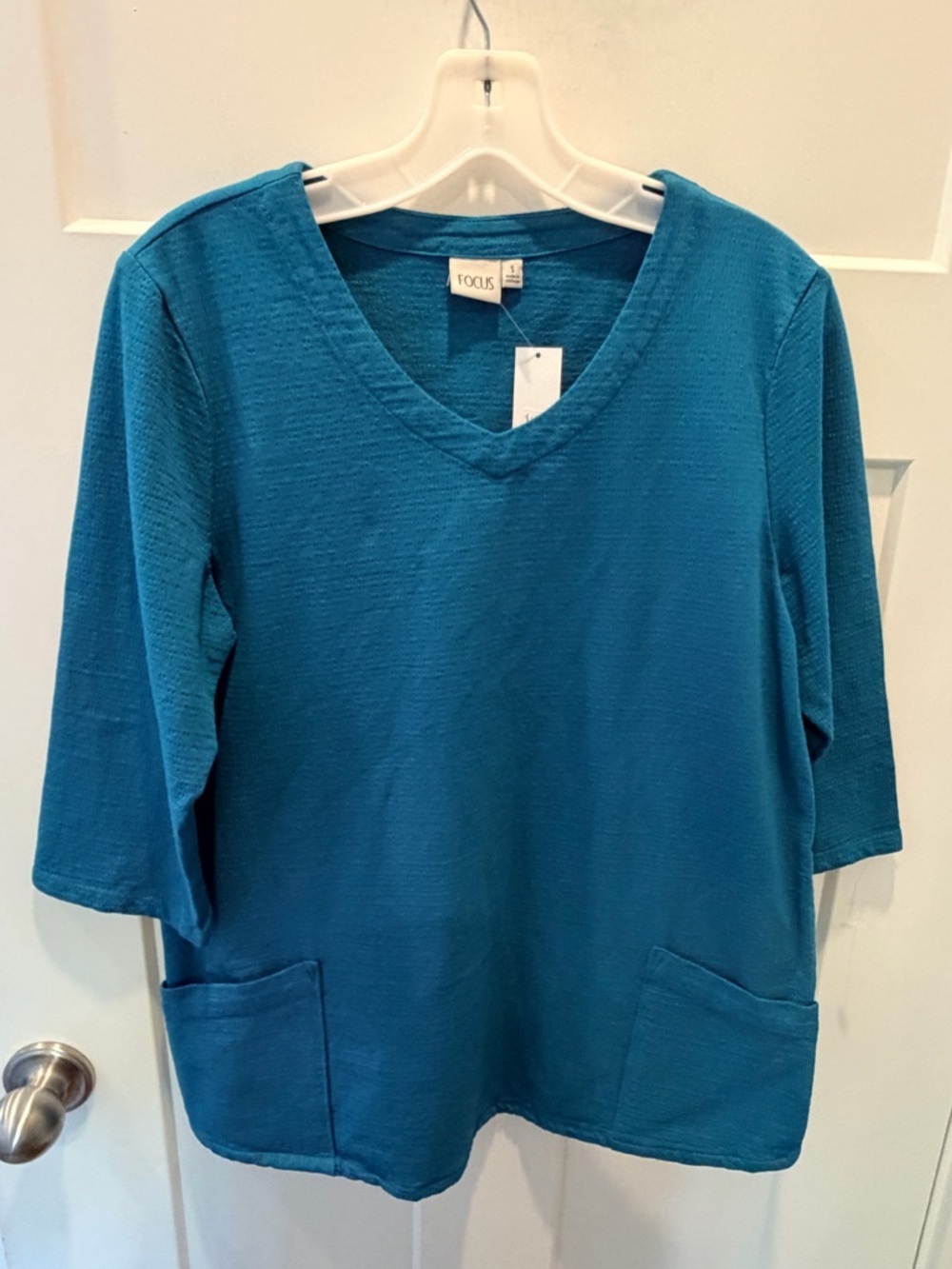 Focus Women’s V Neck Top Small Teal Blue Pocket Casual Stretch NWT